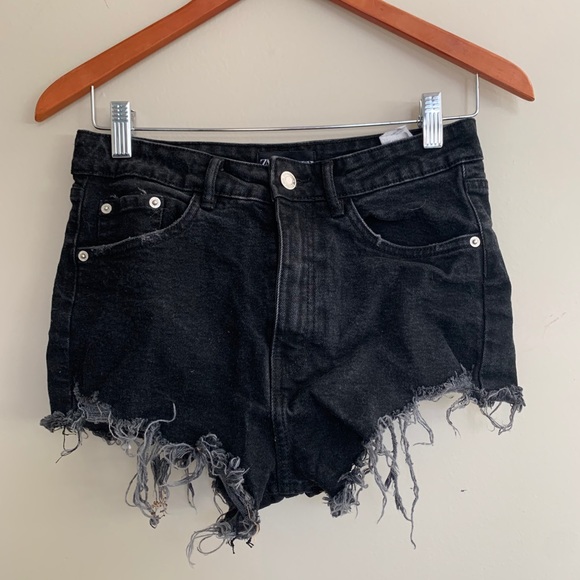 Zara high waisted denim shorts - Picture 1 of 3